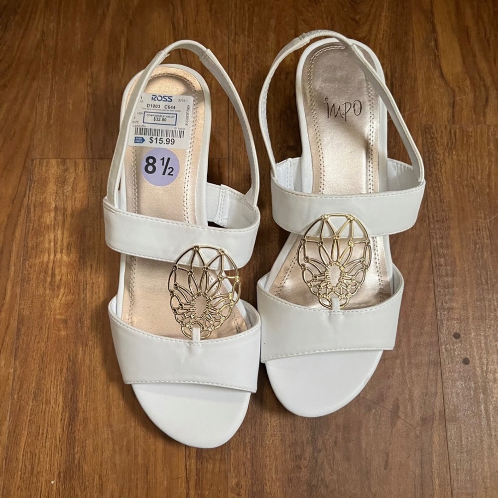 Ladies sandals